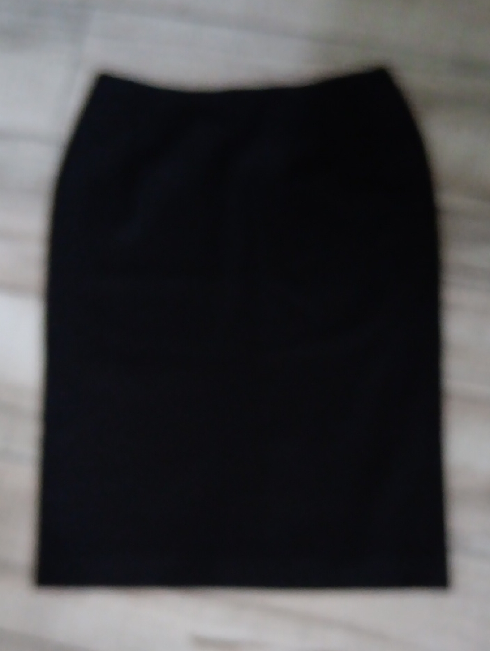 CHRISTIAN DIOR..BLACK PENCIL SKIRT..SIZE 8